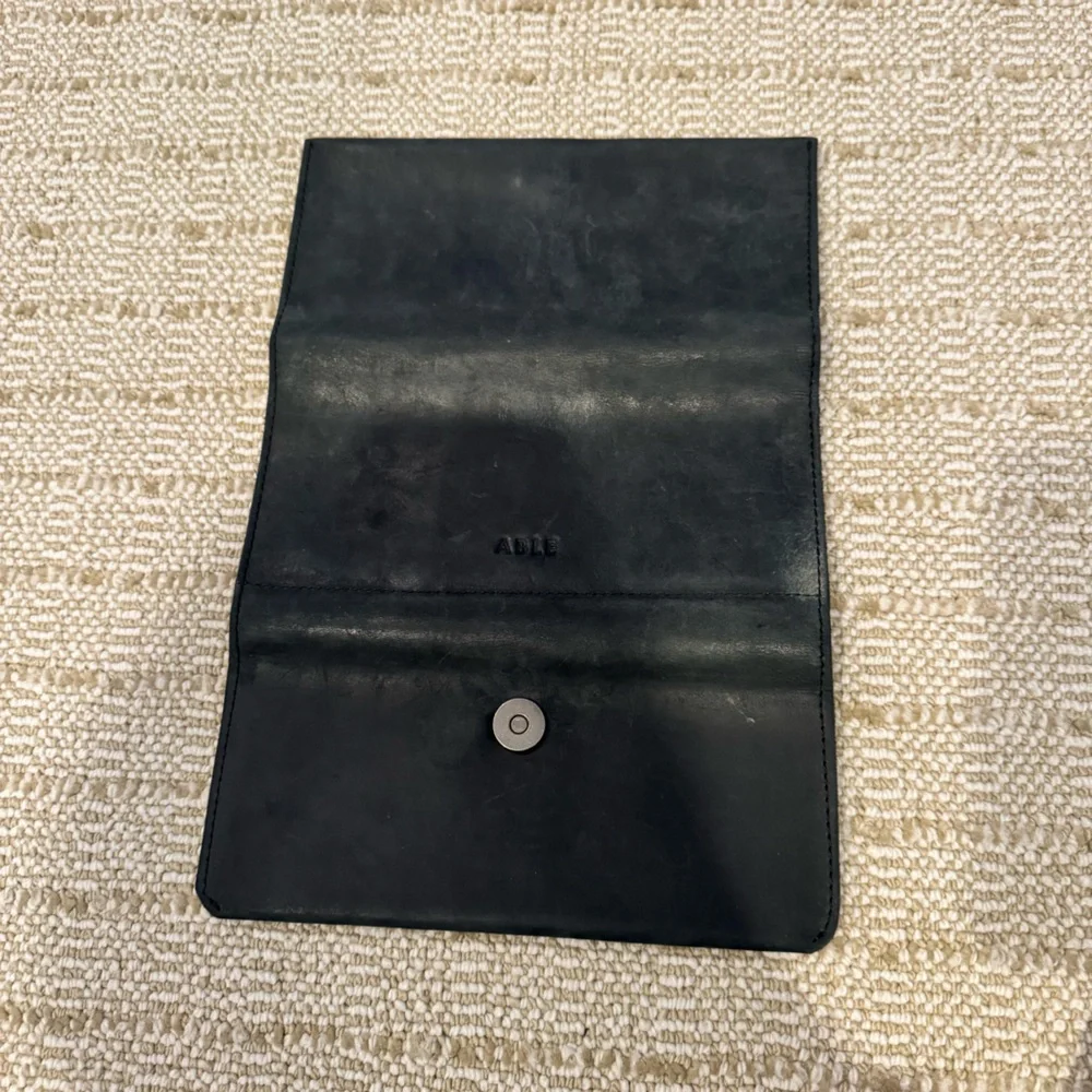 ABLE Black Leather Debre Wallet